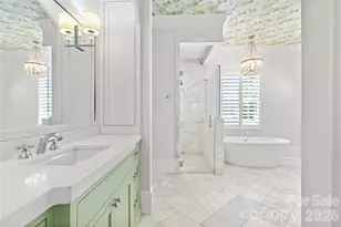 2638 Hampton Ave, Charlotte, NC 28207 - Photo 23