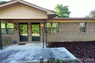 201 Arthur Dr, Thomasville, NC 27360 - Photo 1
