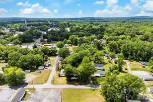 414 E Wilkins St, Dallas, NC 28034 - Photo 13