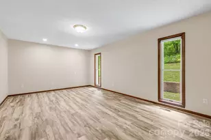 35 Byrd Rd, Candler, NC 28715 - Photo 25