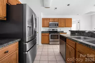 9824 Andi Kathryn Ct, Charlotte, NC 28214 - Photo 5