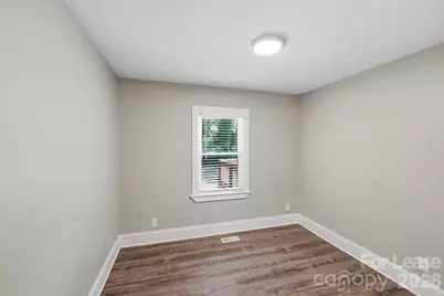 4239 Dinglewood Avenue, Charlotte, NC 28205 - Photo 13
