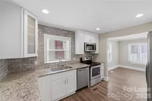 4239 Dinglewood Ave, Charlotte, NC 28205 - Photo 11