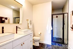 1310 Carolyn Dr, Charlotte, NC 28205 - Photo 9
