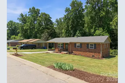 413 E McLelland Avenue, Mooresville, NC 28115 - Photo 3