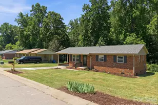 413 E McLelland Ave, Mooresville, NC 28115 - Photo 3