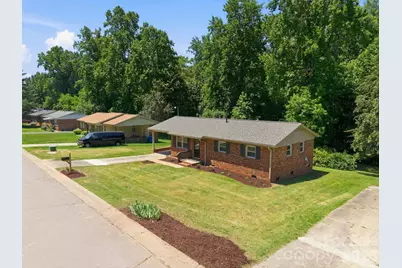 413 E McLelland Avenue, Mooresville, NC 28115 - Photo 5