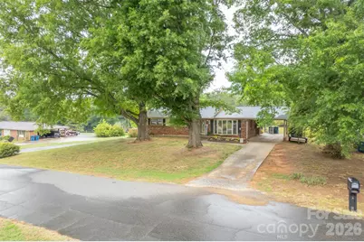 5460 Clover Street, Hickory, NC 28602 - Photo 11