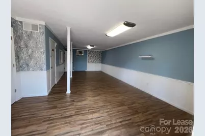 466 E Court Street #B, Marion, NC 28752 - Photo 9