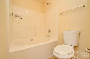 8415 Spirea Ct, Charlotte, NC 28215 - Photo 11