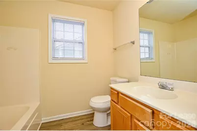 8415 Spirea Court, Charlotte, NC 28215 - Photo 3