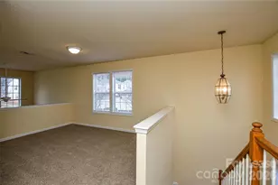 8415 Spirea Ct, Charlotte, NC 28215 - Photo 9
