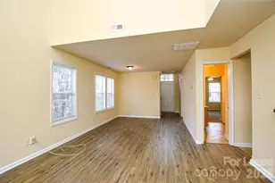 8415 Spirea Ct, Charlotte, NC 28215 - Photo 19