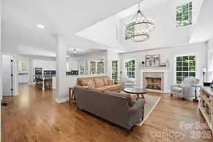 4432 Mountain Cove Dr, Charlotte, NC 28216 - Photo 5