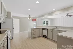 1020 Longreen Dr, Kernersville, NC 27284 - Photo 19