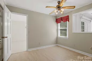 1020 Longreen Dr, Kernersville, NC 27284 - Photo 15