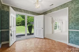 1020 Longreen Dr, Kernersville, NC 27284 - Photo 5