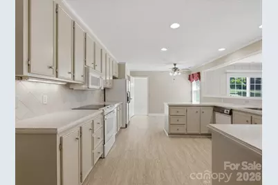 1020 Longreen Drive, Kernersville, NC 27284 - Photo 21