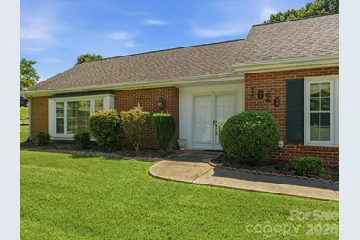 1020 Longreen Drive, Kernersville, NC 27284 - Photo 3
