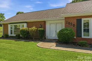 1020 Longreen Dr, Kernersville, NC 27284 - Photo 3