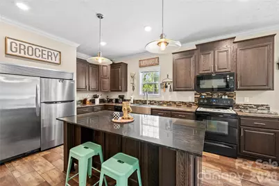 111 Robin Street, Hendersonville, NC 28739 - Photo 11