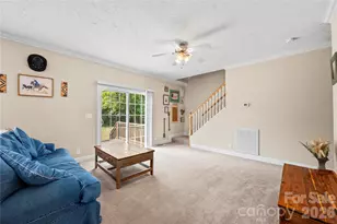 111 Robin St, Hendersonville, NC 28739 - Photo 7