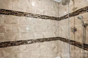 111 Robin St, Hendersonville, NC 28739 - Photo 19
