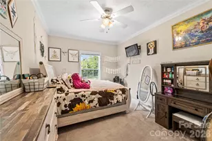 111 Robin St, Hendersonville, NC 28739 - Photo 25