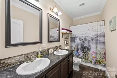 111 Robin Street, Hendersonville, NC 28739 - Photo 23