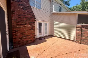 2705 North Center Street NW, Hickory, NC 28601 - Photo 31