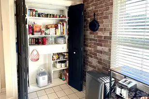 2705 North Center Street NW, Hickory, NC 28601 - Photo 9