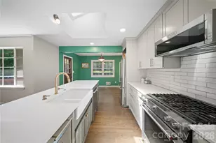 24 Warwick Pl, Asheville, NC 28804 - Photo 5