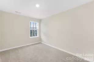 [Address not provided], Charlotte, NC 28216 - Photo 15