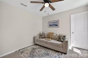 1937 Pin Hook Rd, Charlotte, NC 28215 - Photo 33