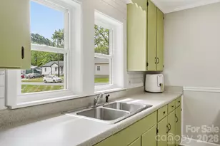 215 W Dallas Rd, Stanley, NC 28164 - Photo 9