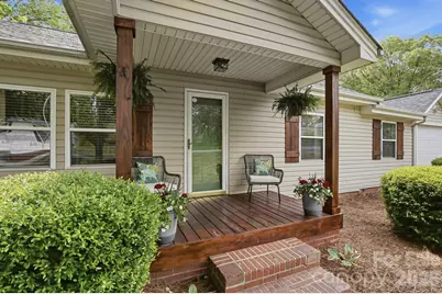 215 W Dallas Road, Stanley, NC 28164 - Photo 3