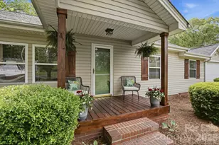 215 W Dallas Rd, Stanley, NC 28164 - Photo 3
