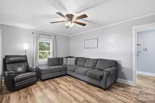 215 W Dallas Rd, Stanley, NC 28164 - Photo 5