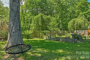 105 7th St, Black Mountain, NC 28711 - Photo 33