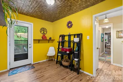 105 7th Street, Black Mountain, NC 28711 - Photo 11