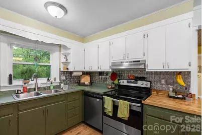 105 7th Street, Black Mountain, NC 28711 - Photo 9