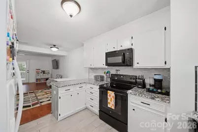 2675 White Oak Ct Extension, Claremont, NC 28610 - Photo 11