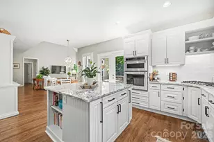 1218 Gateshead Ln, Matthews, NC 28105 - Photo 11