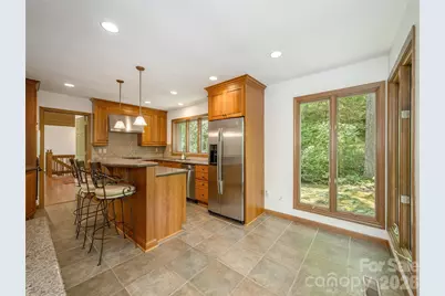 227 Estate Drive, Hendersonville, NC 28739 - Photo 15