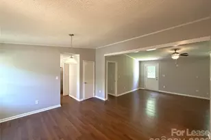 8209 Terra Linda Ln, Charlotte, NC 28215 - Photo 3