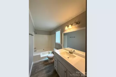 8209 Terra Linda Lane, Charlotte, NC 28215 - Photo 9