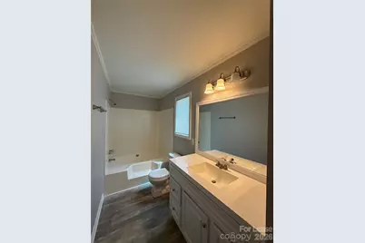 8209 Terra Linda Lane, Charlotte, NC 28215 - Photo 9