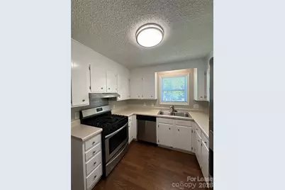 8209 Terra Linda Lane, Charlotte, NC 28215 - Photo 7