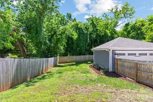 2315 Dundeen St, Charlotte, NC 28216 - Photo 37