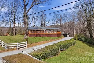 3731 Dillard Rd, Highlands, NC 28741 - Photo 5